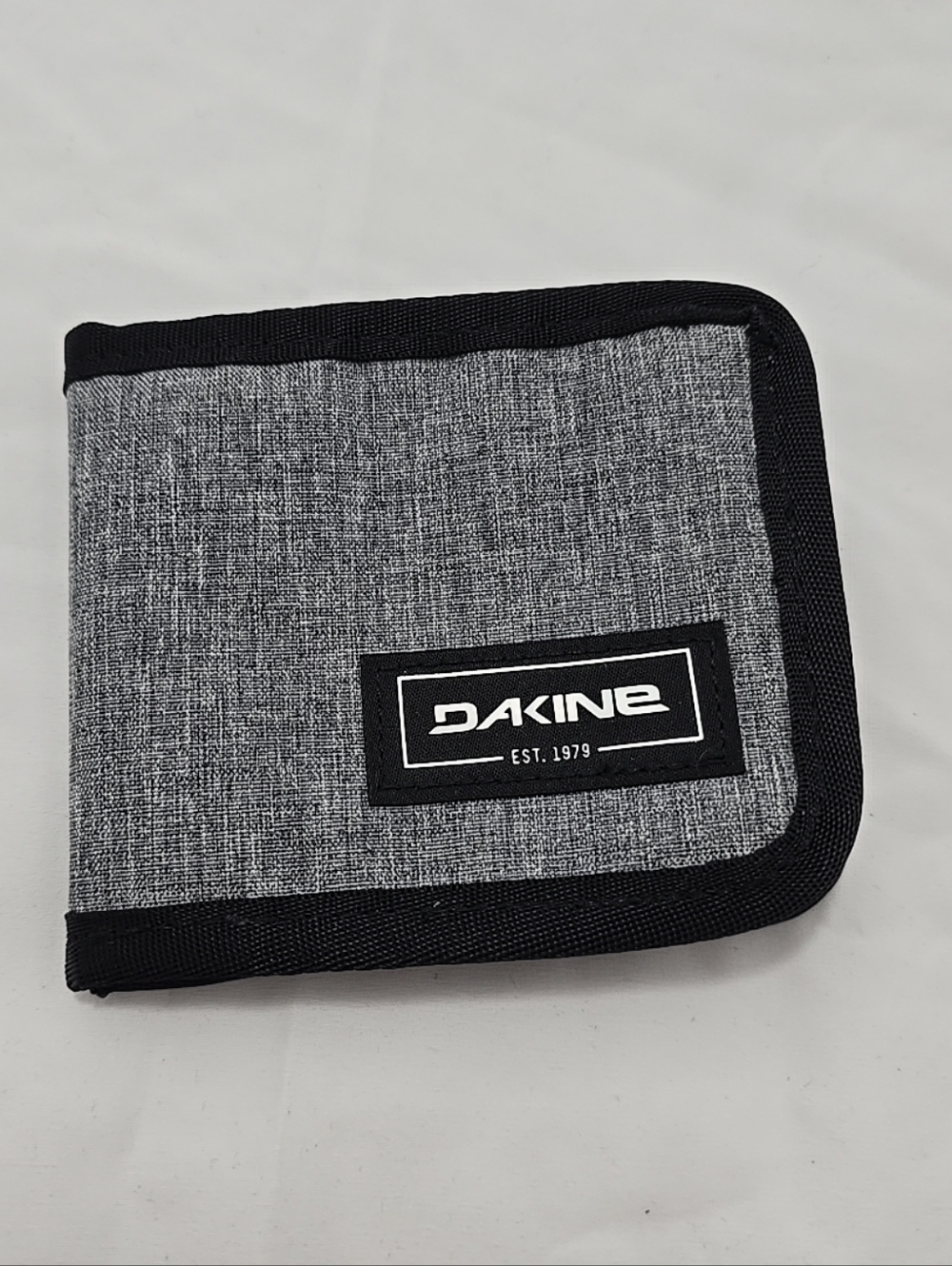 NWT Dakine Transfer Wallet Greyscale RFID Blocking Liner Unisex